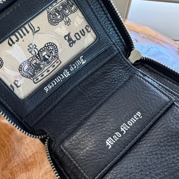 Juicy Couture High Quality Wallet For Nice Girls Who Like Stuff - Picture 8 of 15